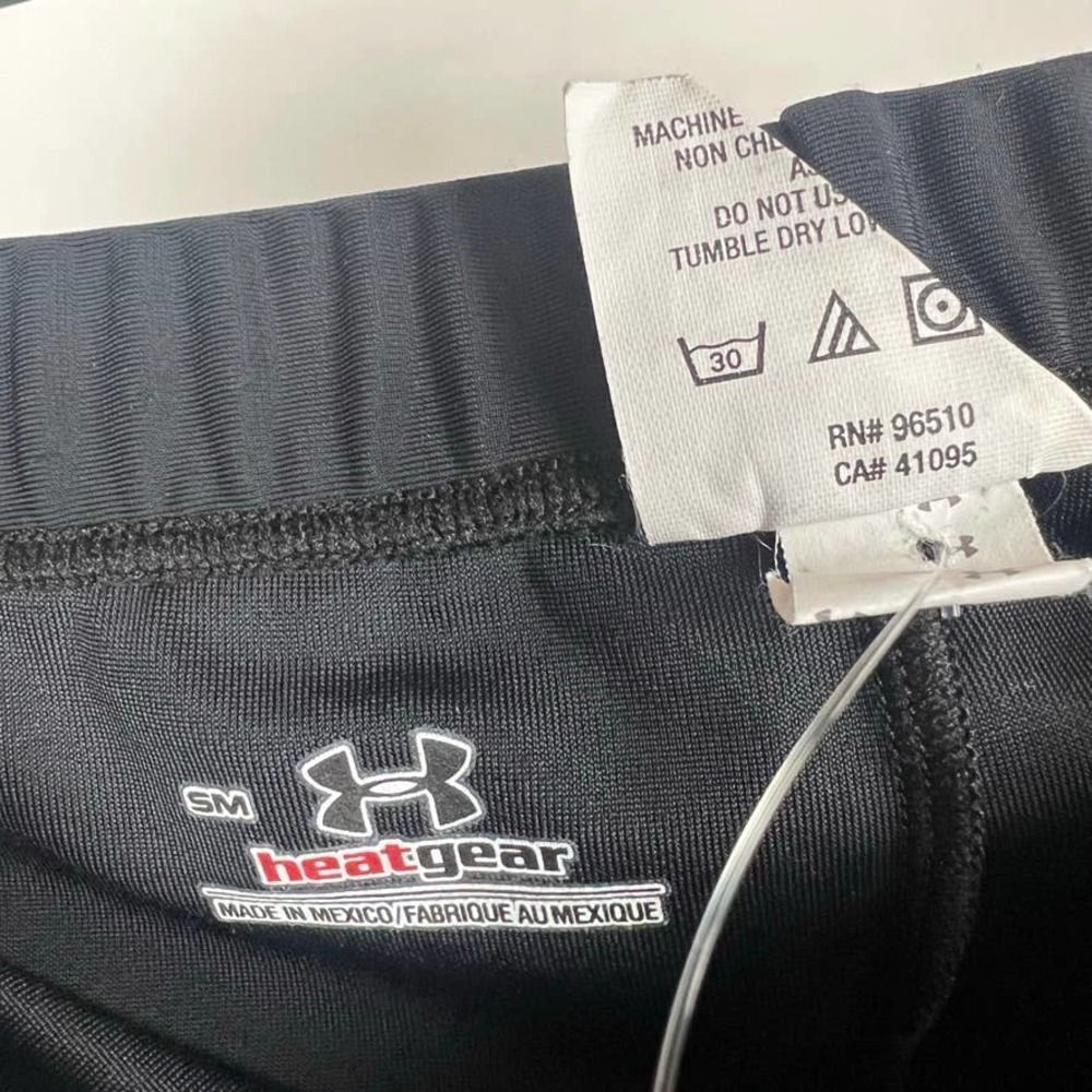 Under Armour Small Crop Heat Gear Pants - Picture 3 of 3